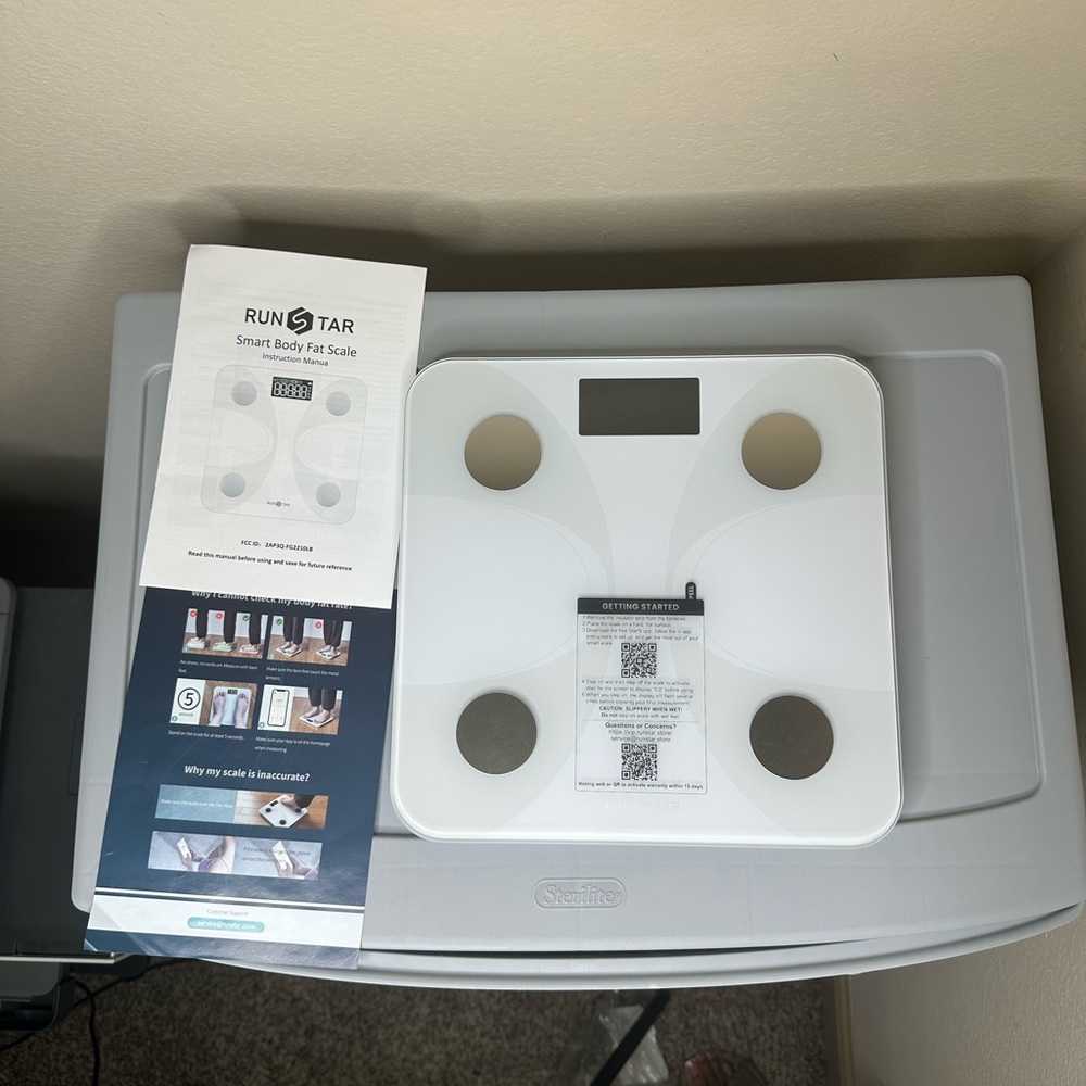 New! Runstar Smart Body Fat Scale in White